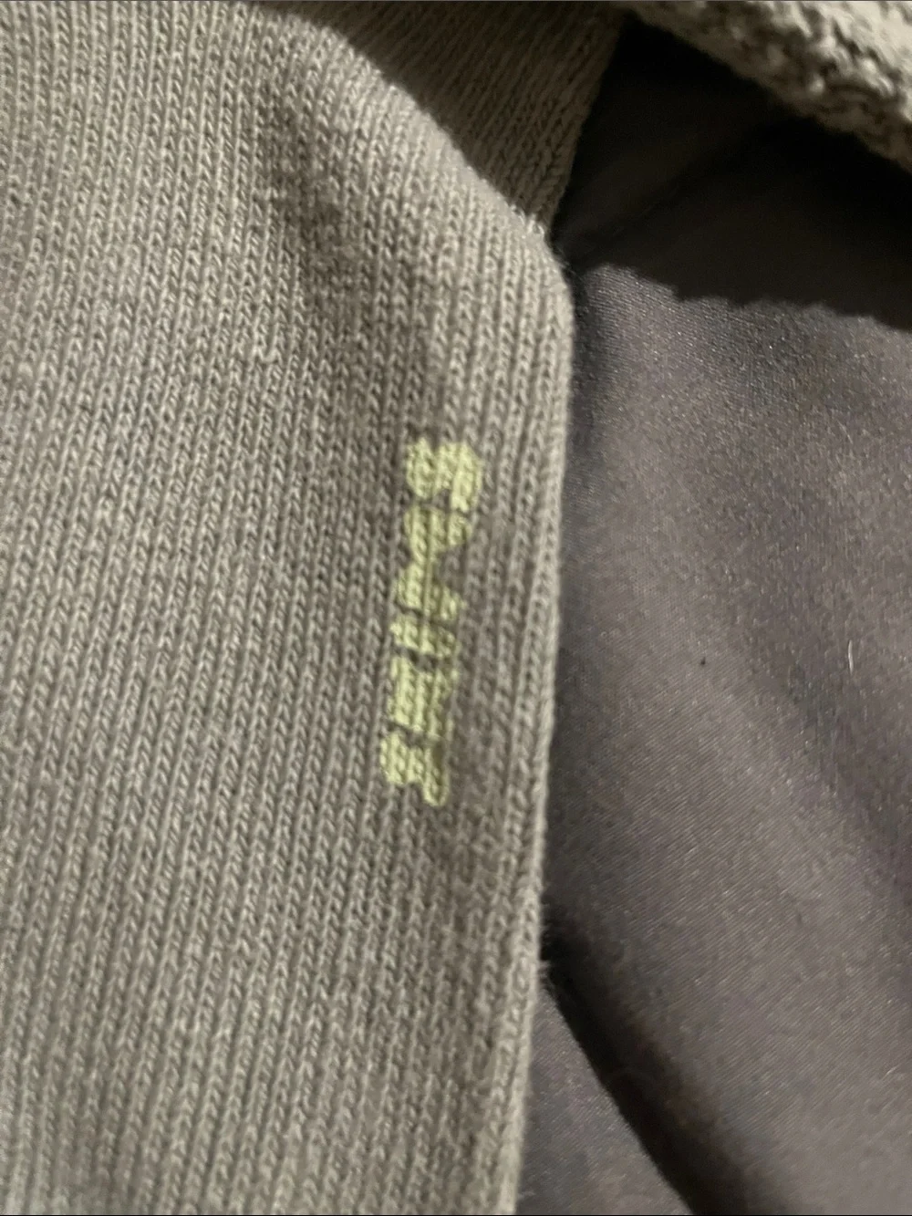 Skims socks